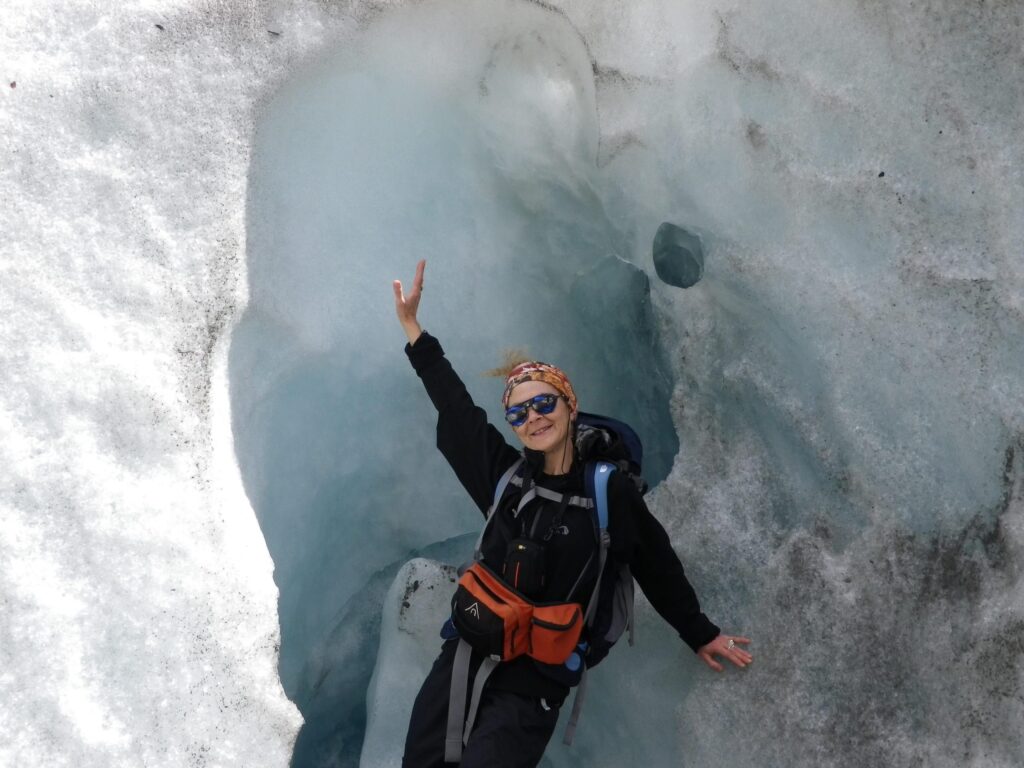 Marilia Piperoglou - Gastronomy Tours a woman climber smiling at the camera